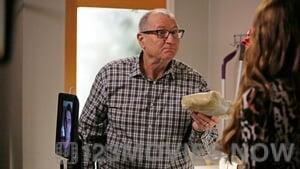 Modern Family Season 6 Episode 24