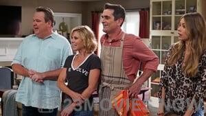 Modern Family Season 7 Episode 1